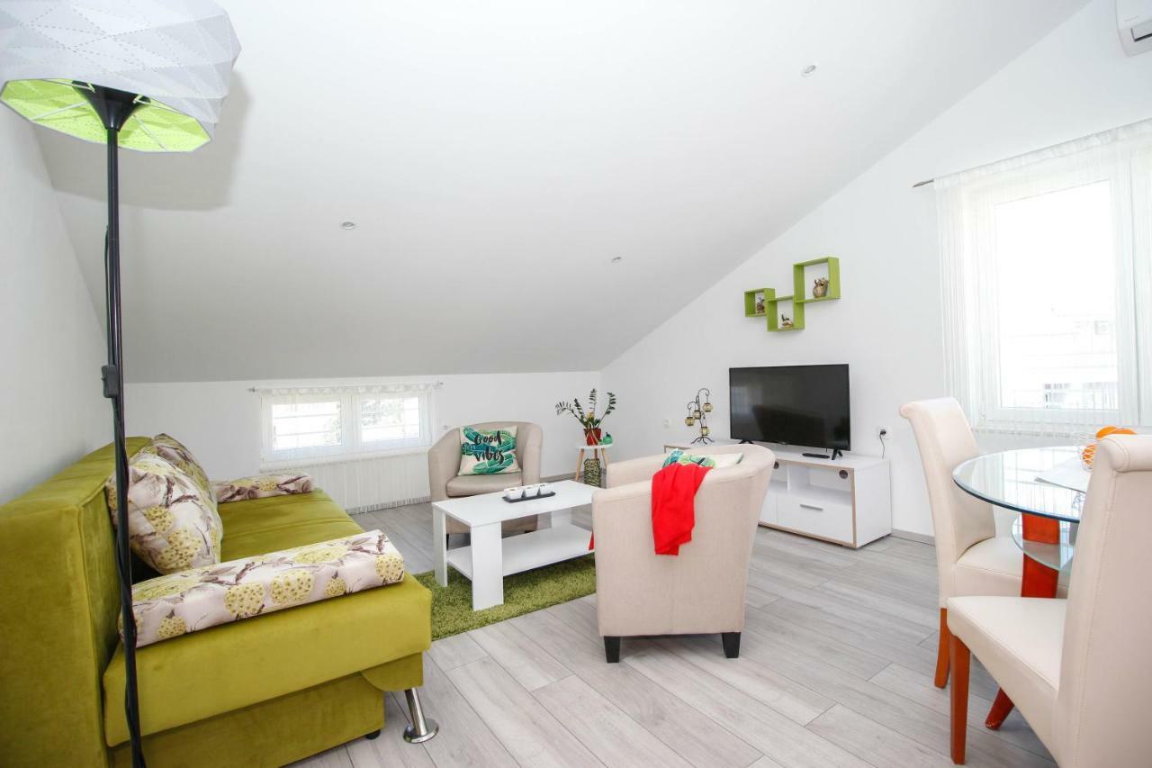 Studio Apartman Sky Rovinj Exterior photo