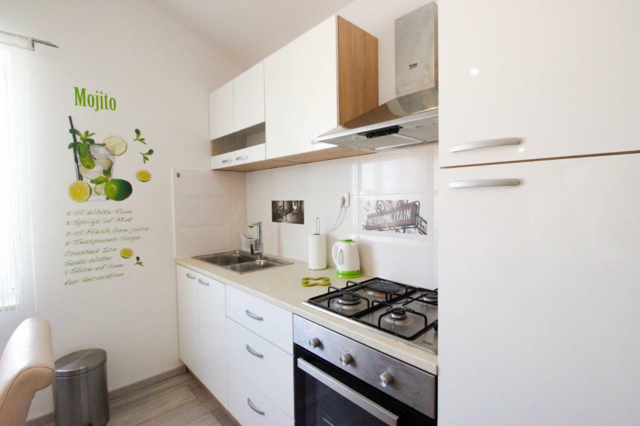 Studio Apartman Sky Rovinj Exterior photo